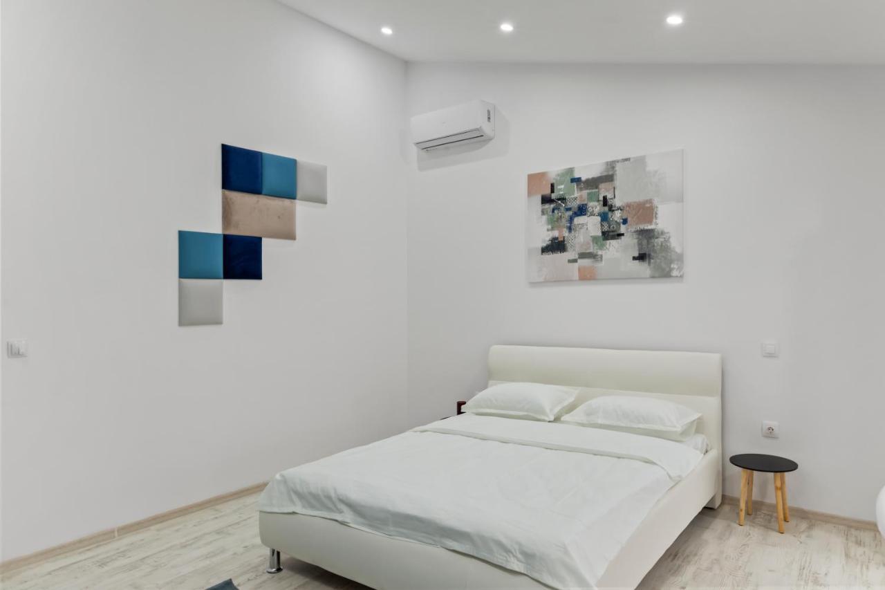 Selari Chambre Bucarest Esterno foto
