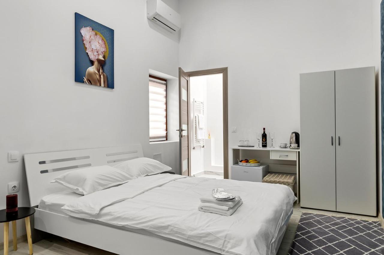 Selari Chambre Bucarest Esterno foto