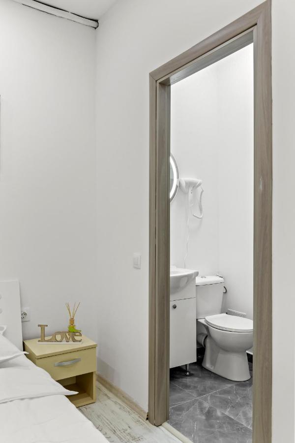 Selari Chambre Bucarest Esterno foto